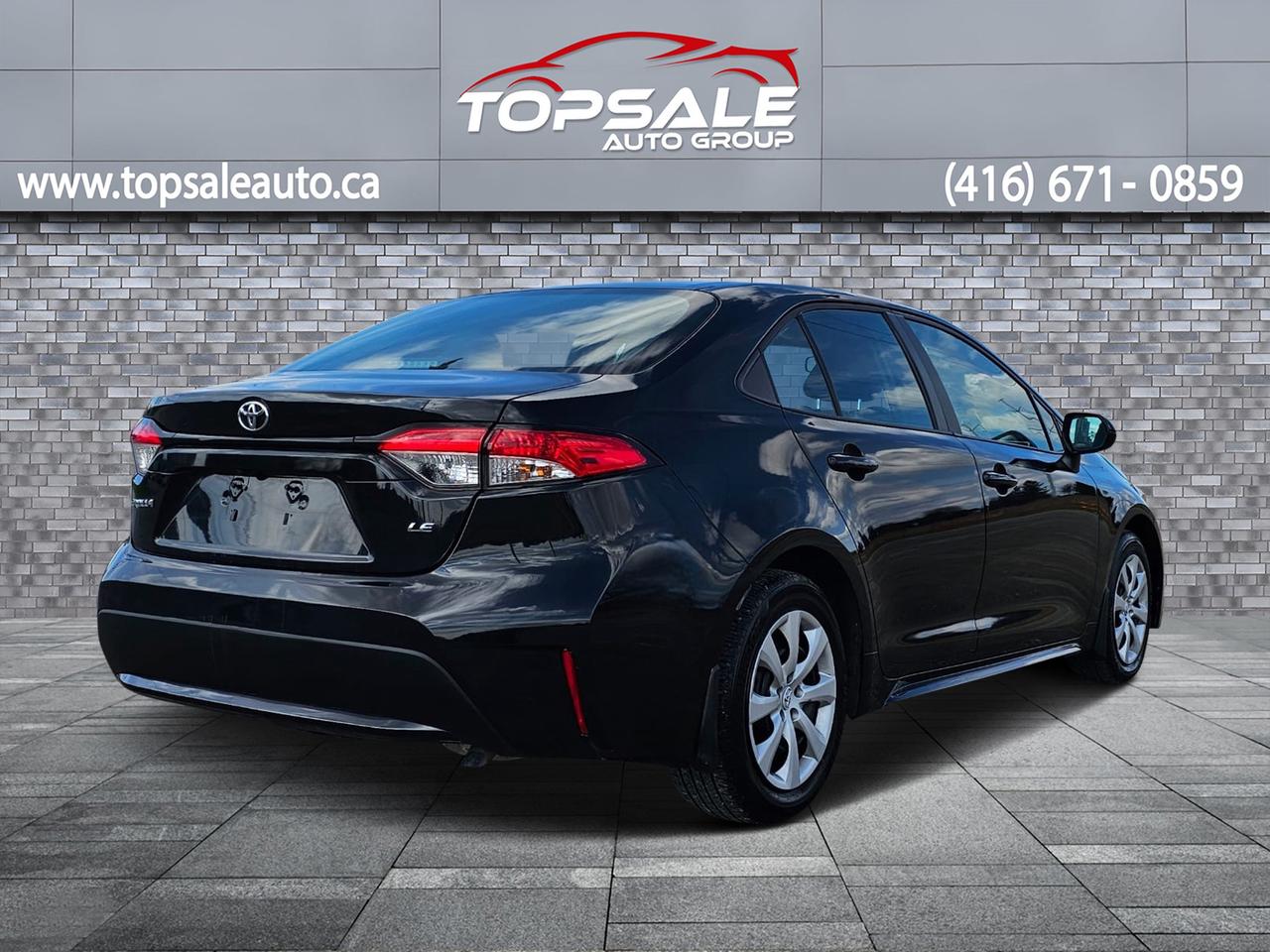 2022 Toyota Corolla LE Photo4