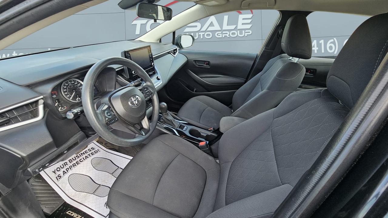 2022 Toyota Corolla LE Photo