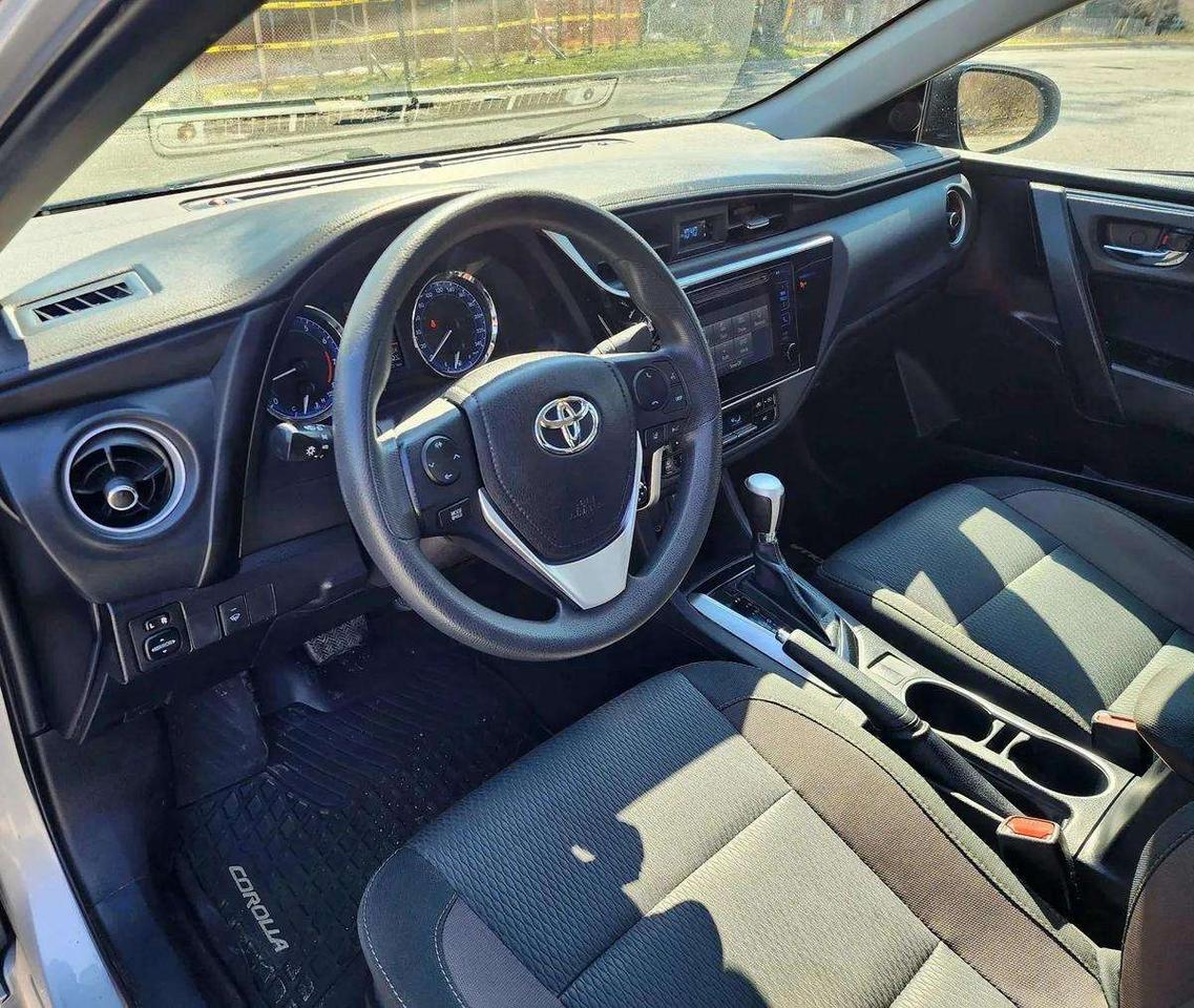 2019 Toyota Corolla LE ECO | No Accidents! Photo