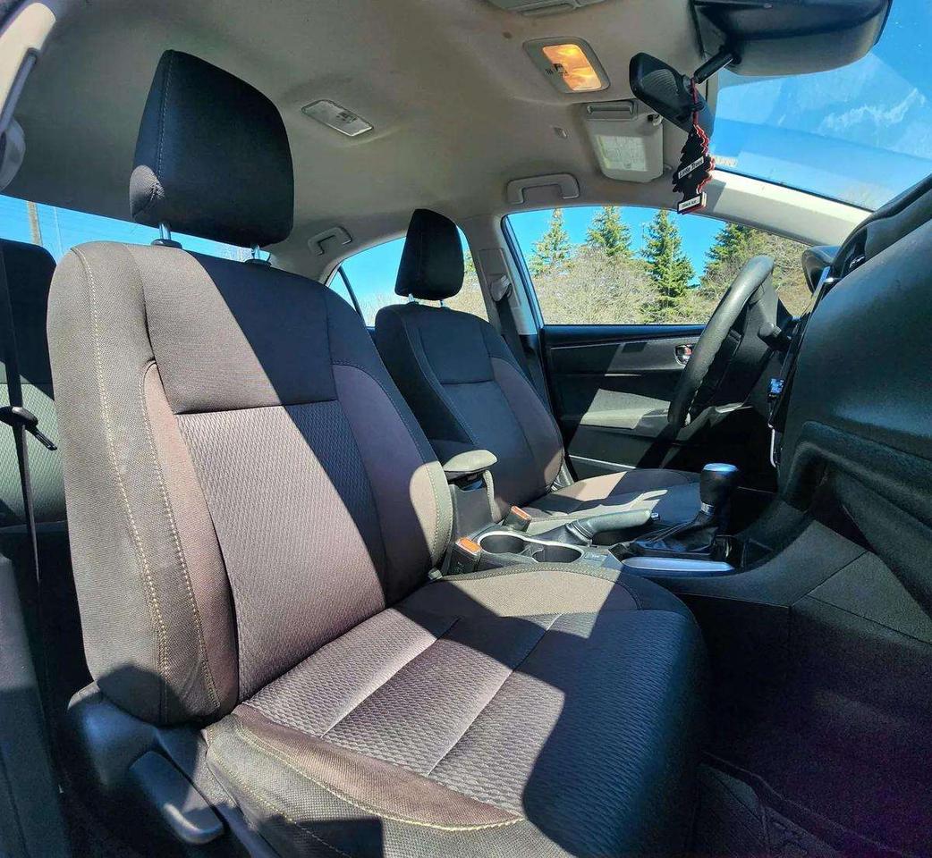 2019 Toyota Corolla LE ECO | No Accidents! Photo