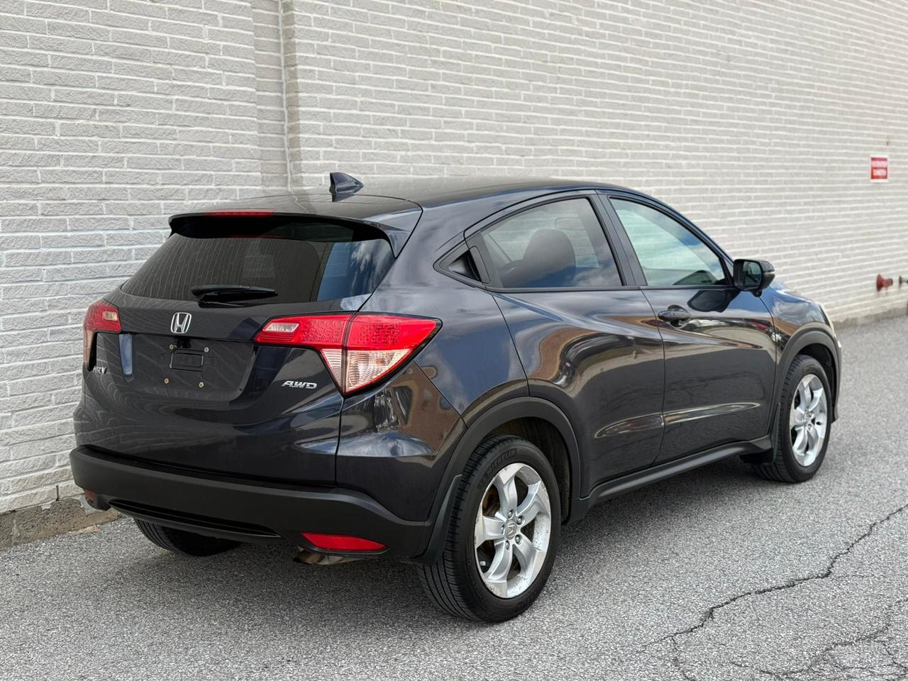 2016 Honda HR-V EX Photo