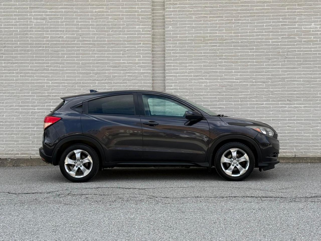 2016 Honda HR-V EX Photo