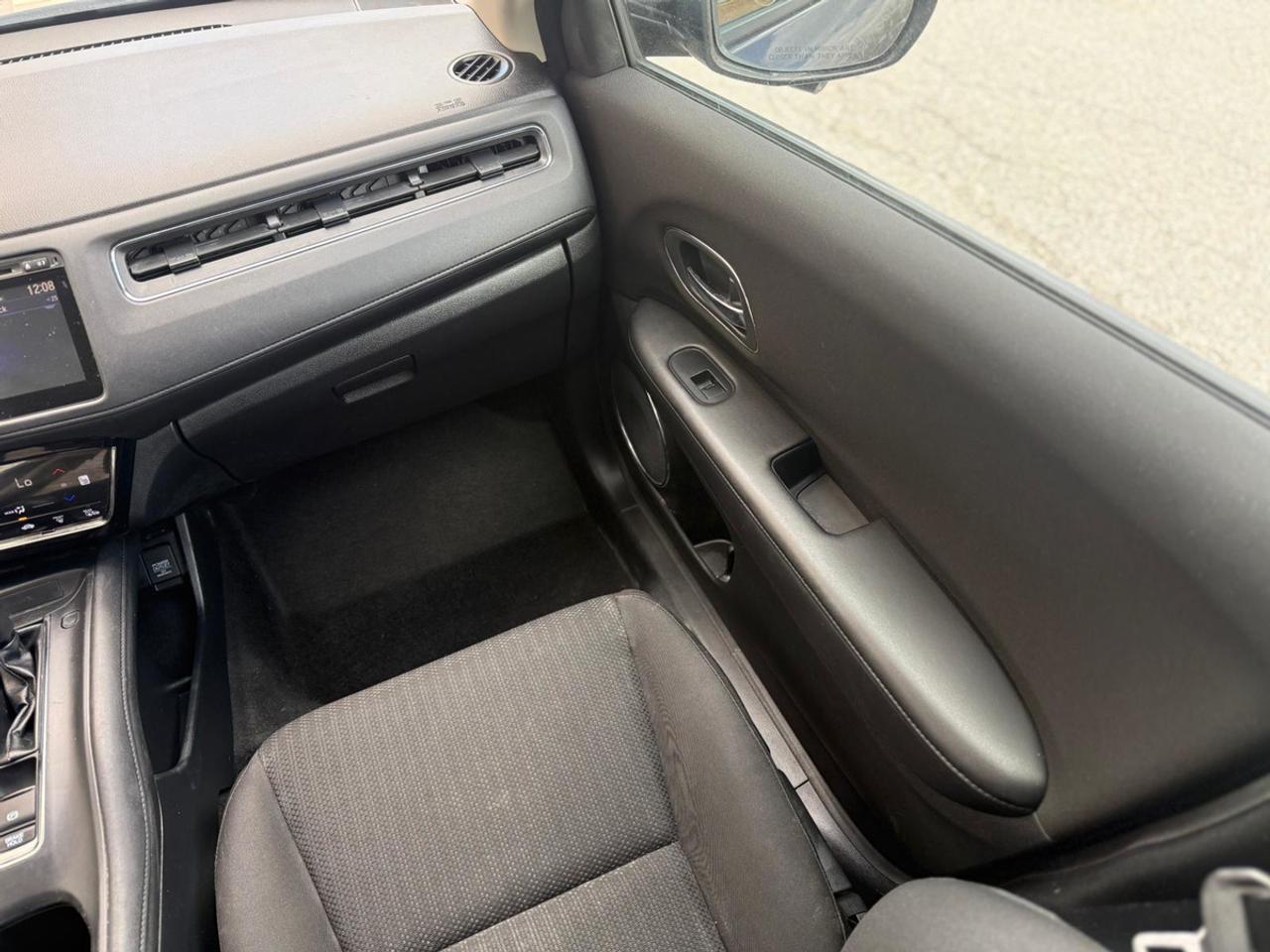 2016 Honda HR-V EX Photo