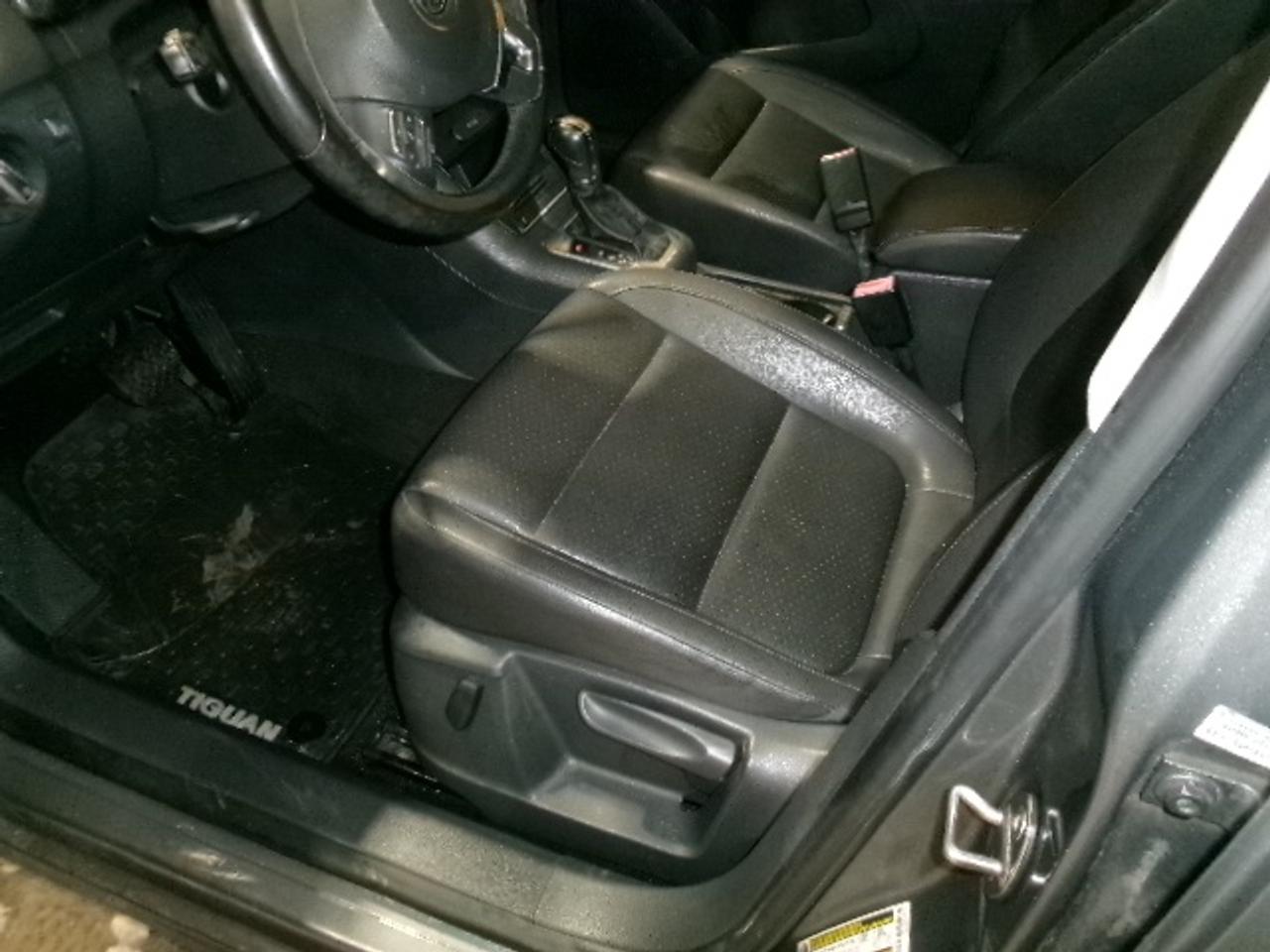 2013 Volkswagen Tiguan S Photo