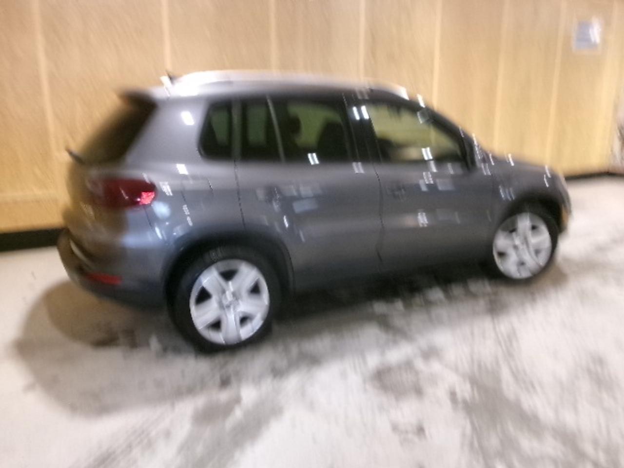 2013 Volkswagen Tiguan S Photo