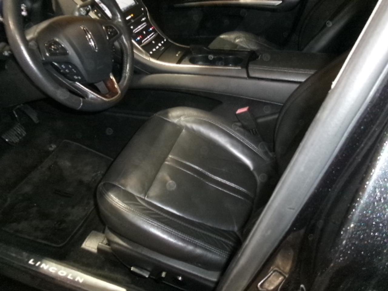 2013 Lincoln MKZ  Photo