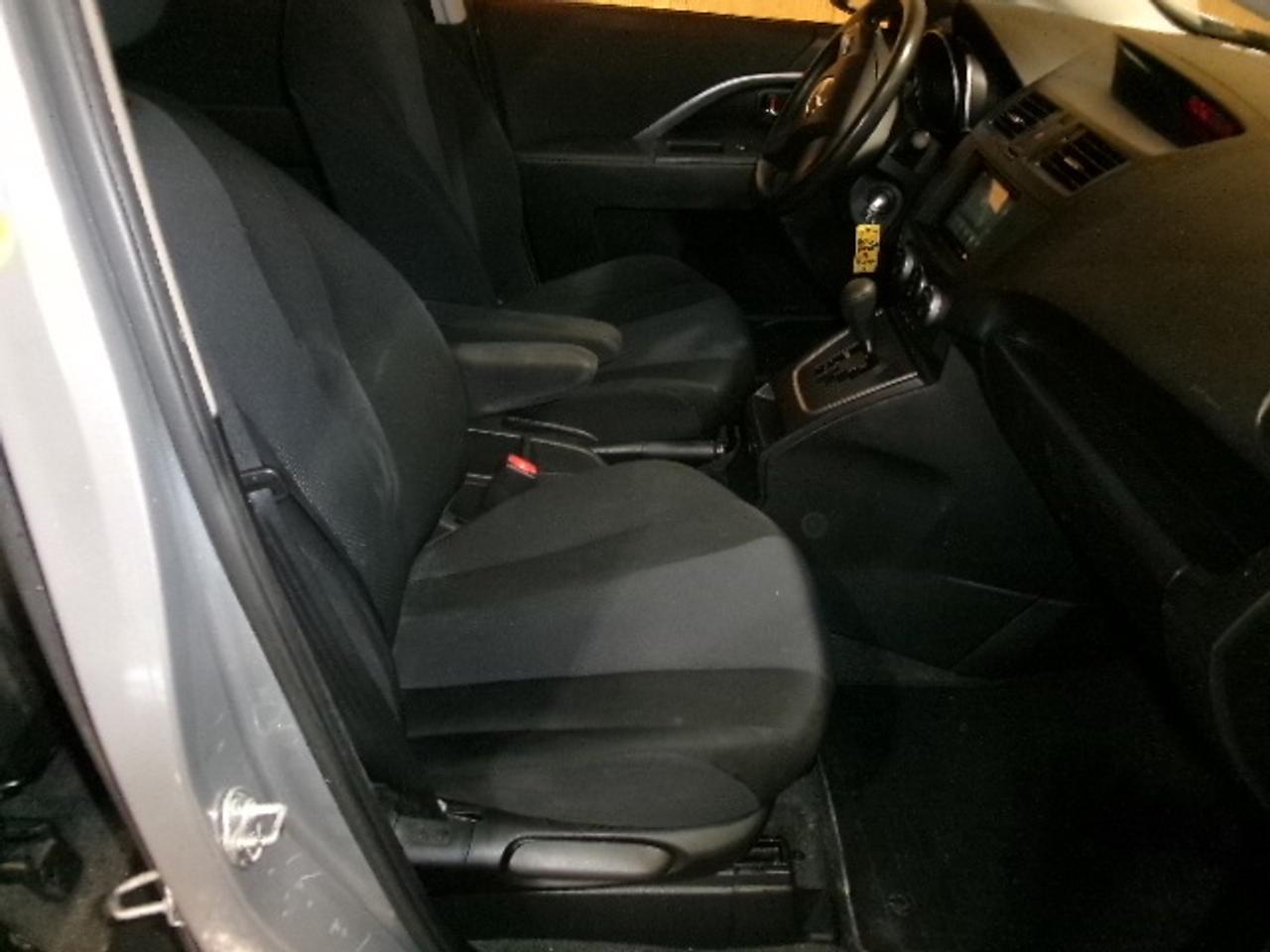 2013 Mazda MAZDA5 Touring Photo