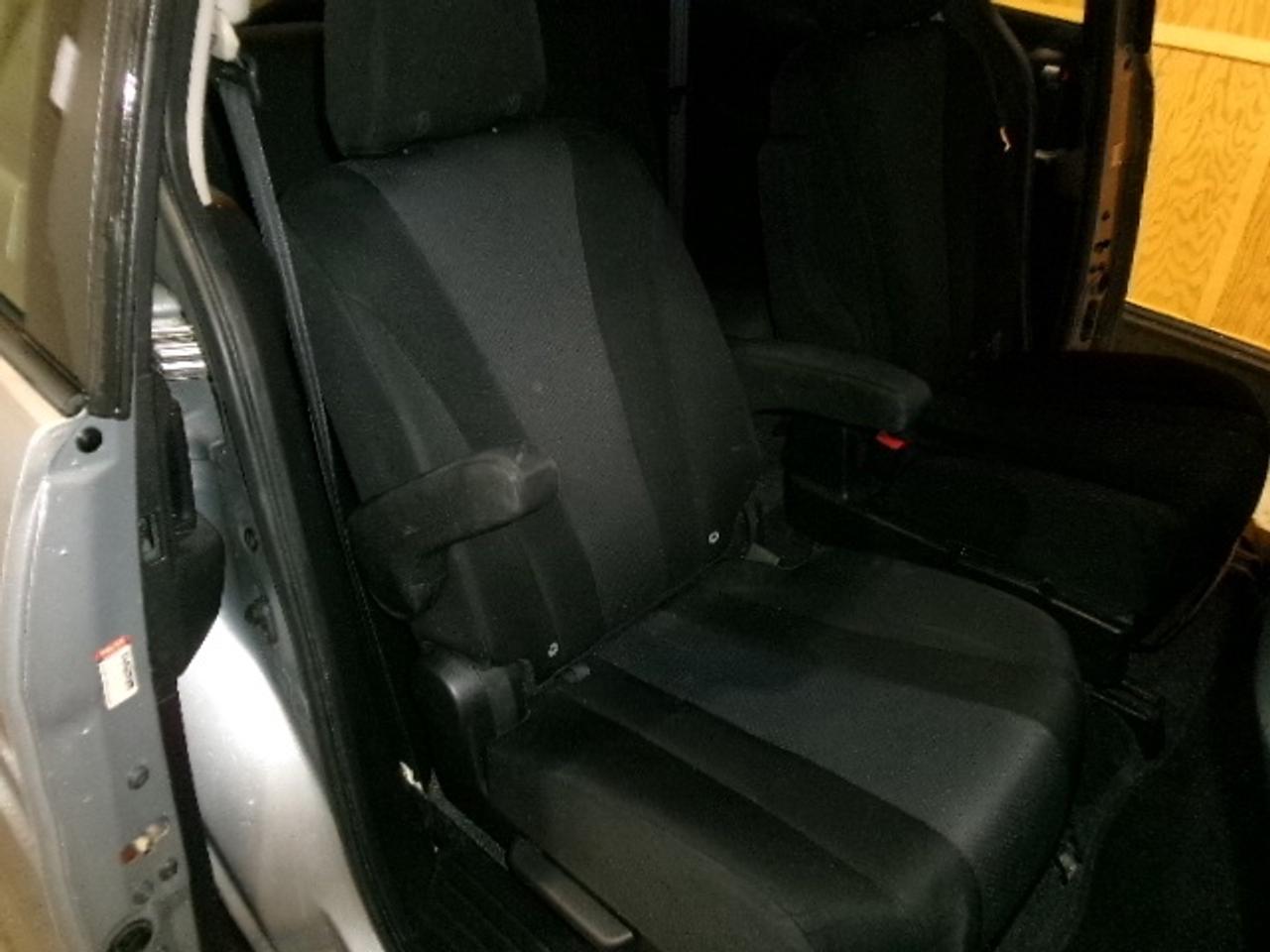 2013 Mazda MAZDA5 Touring Photo