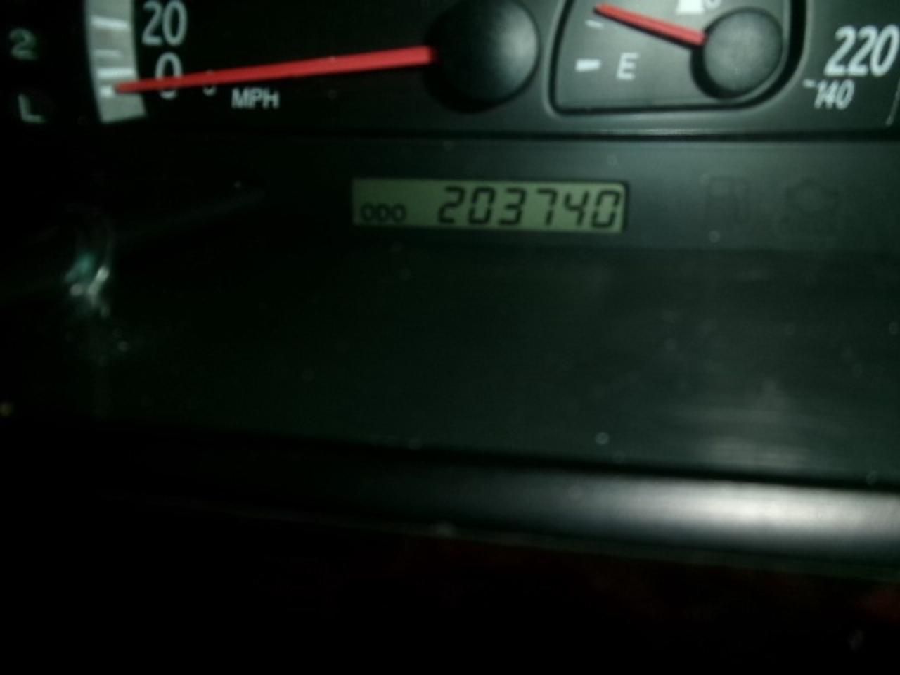 2002 Toyota Camry LE Photo