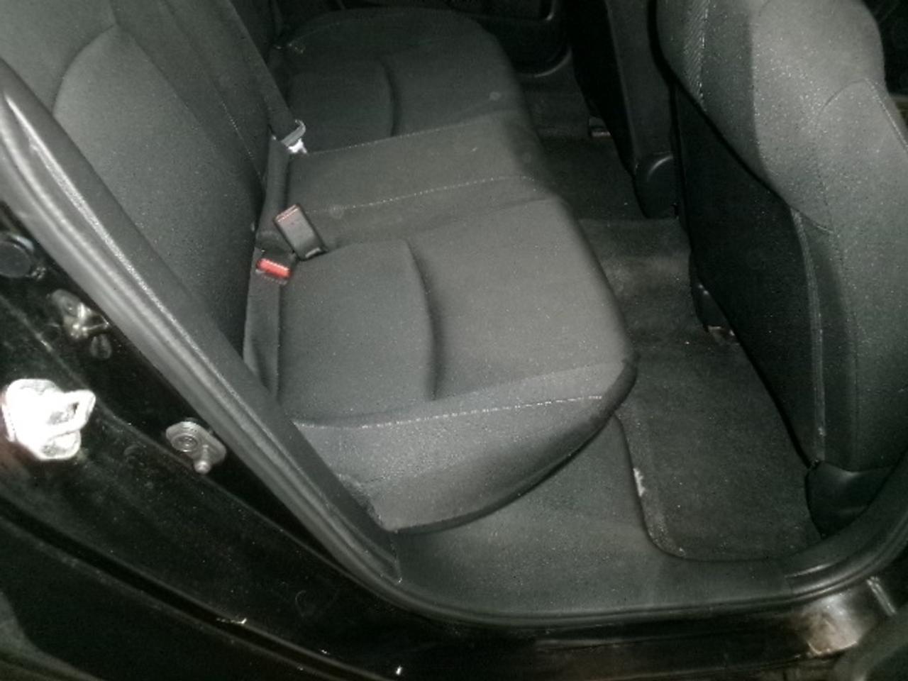 2002 Toyota Camry LE Photo