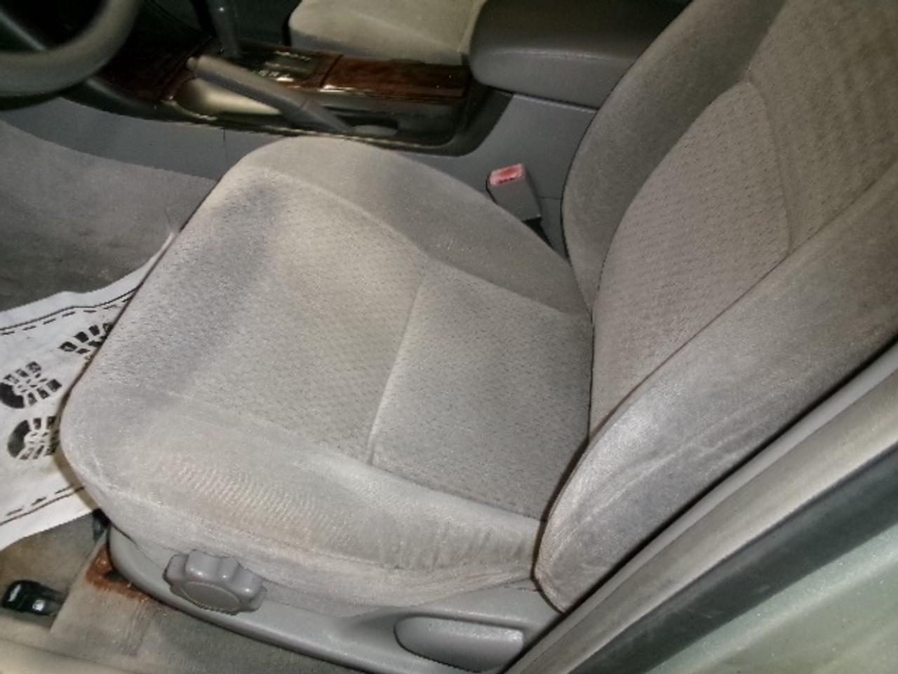 2002 Toyota Camry LE Photo