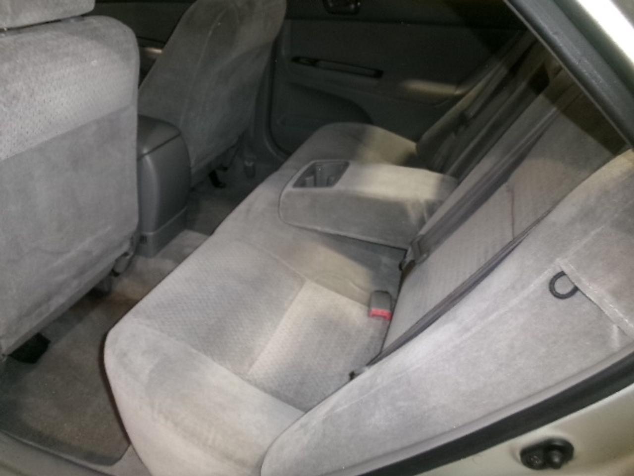 2002 Toyota Camry LE Photo