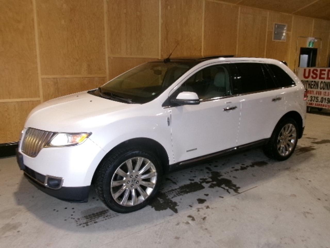 2014 Lincoln MKX Base Photo