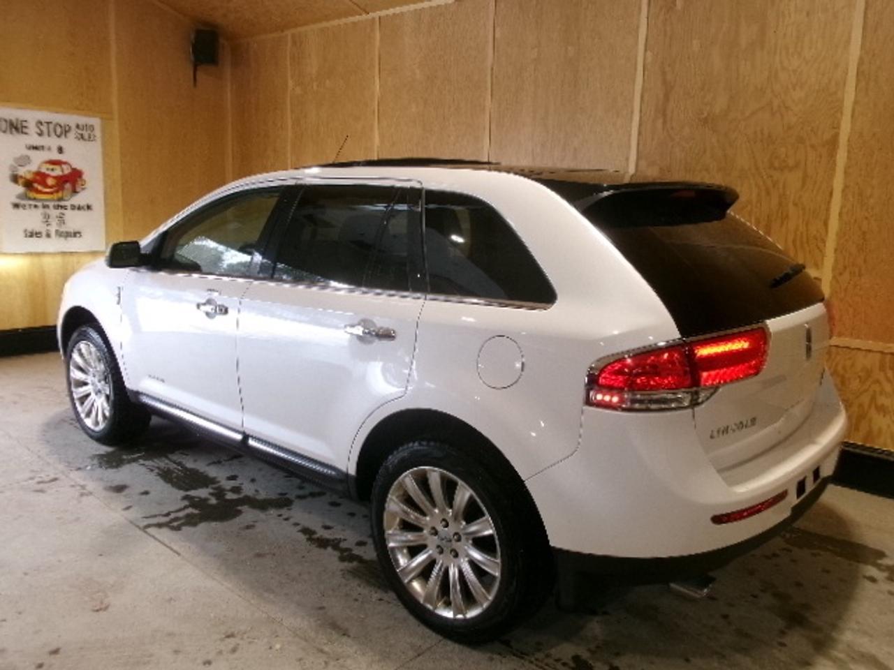 2014 Lincoln MKX Base Photo