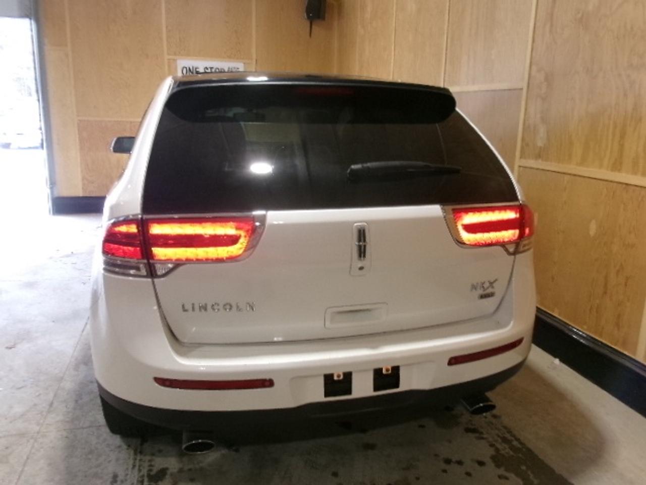 2014 Lincoln MKX Base Photo