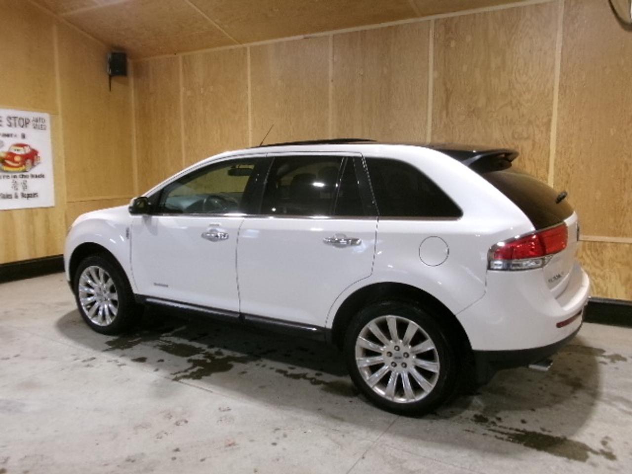 2014 Lincoln MKX Base Photo