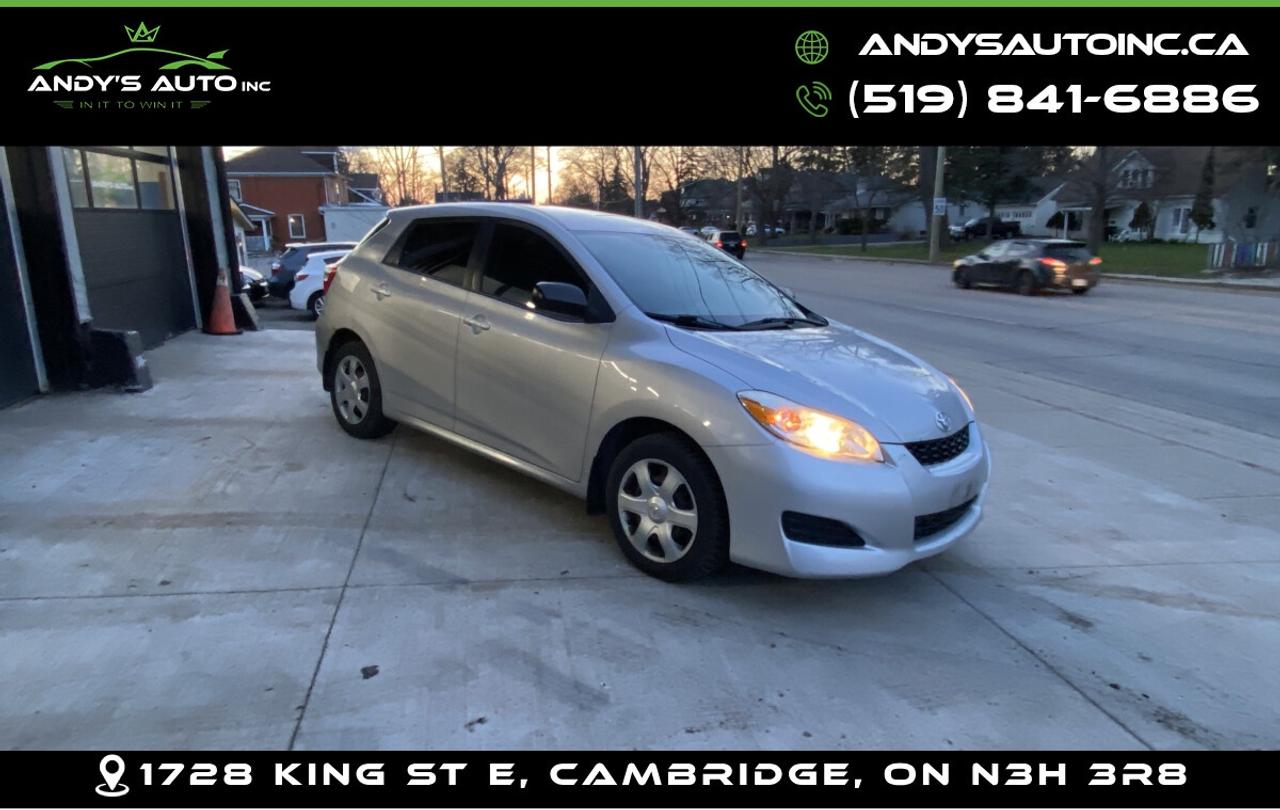 2010 Toyota Matrix AUTO ! LOW KMS ! NO ACCIDENTS Photo