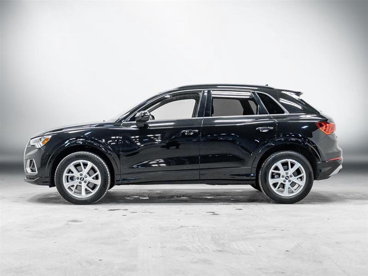 2022 Audi Q3 45 Komfort 4dr All-Wheel Drive quattro Sport Utility Photo3