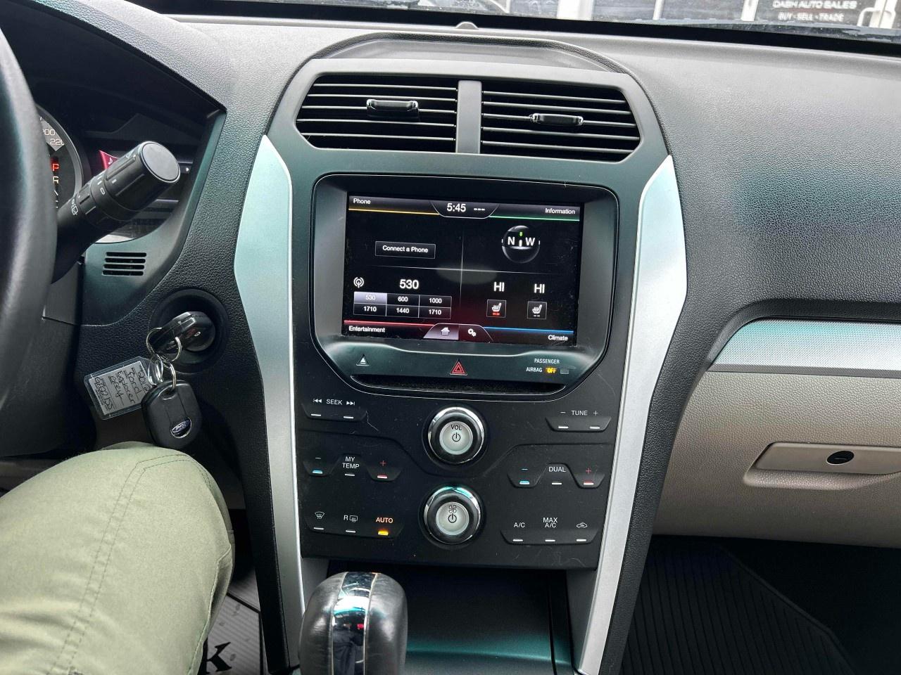 2012 Ford Explorer 4WD 4dr XLT Photo