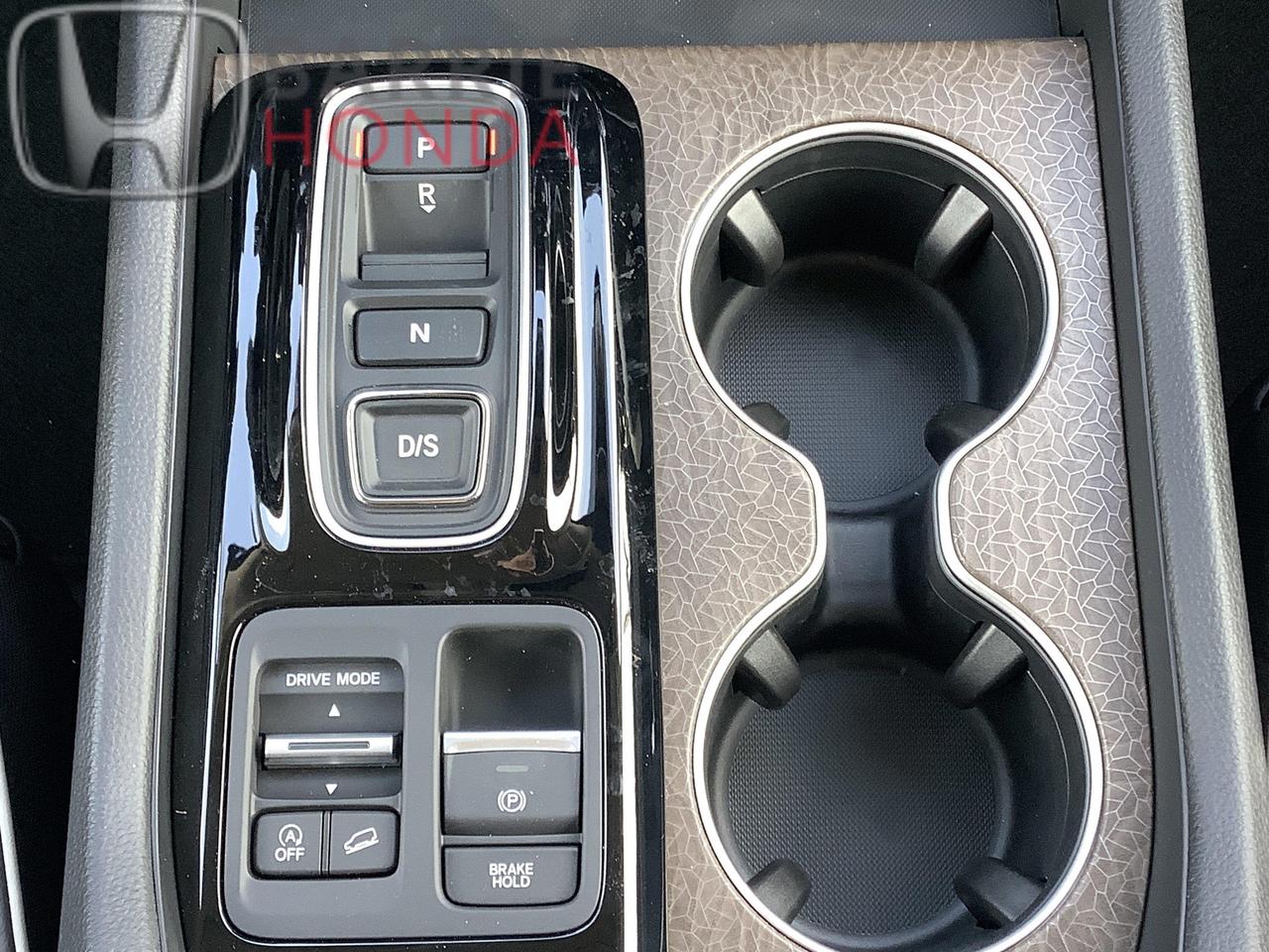 2026 Honda Pilot Touring 4dr All-Wheel Drive Photo