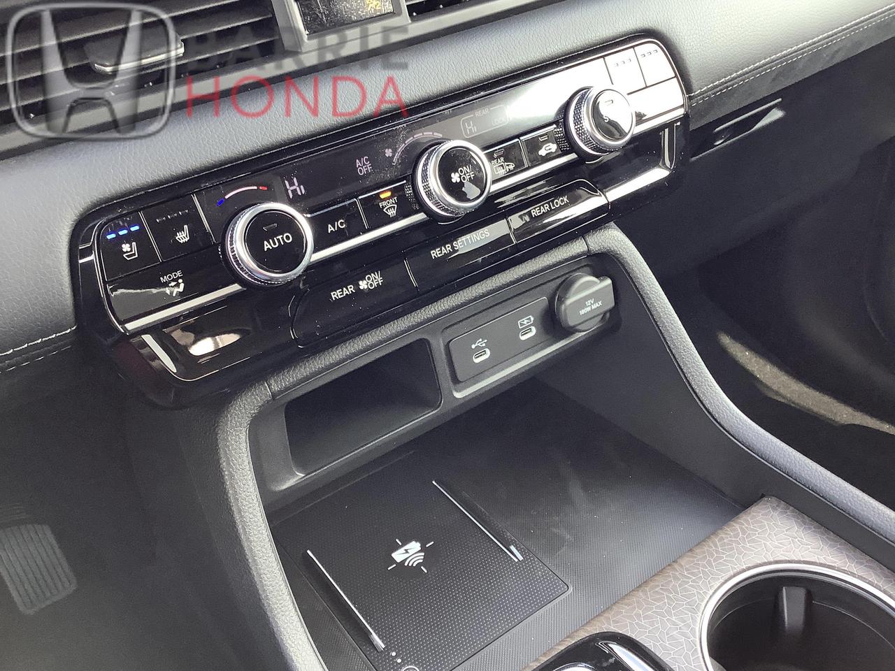 2026 Honda Pilot Touring 4dr All-Wheel Drive Photo