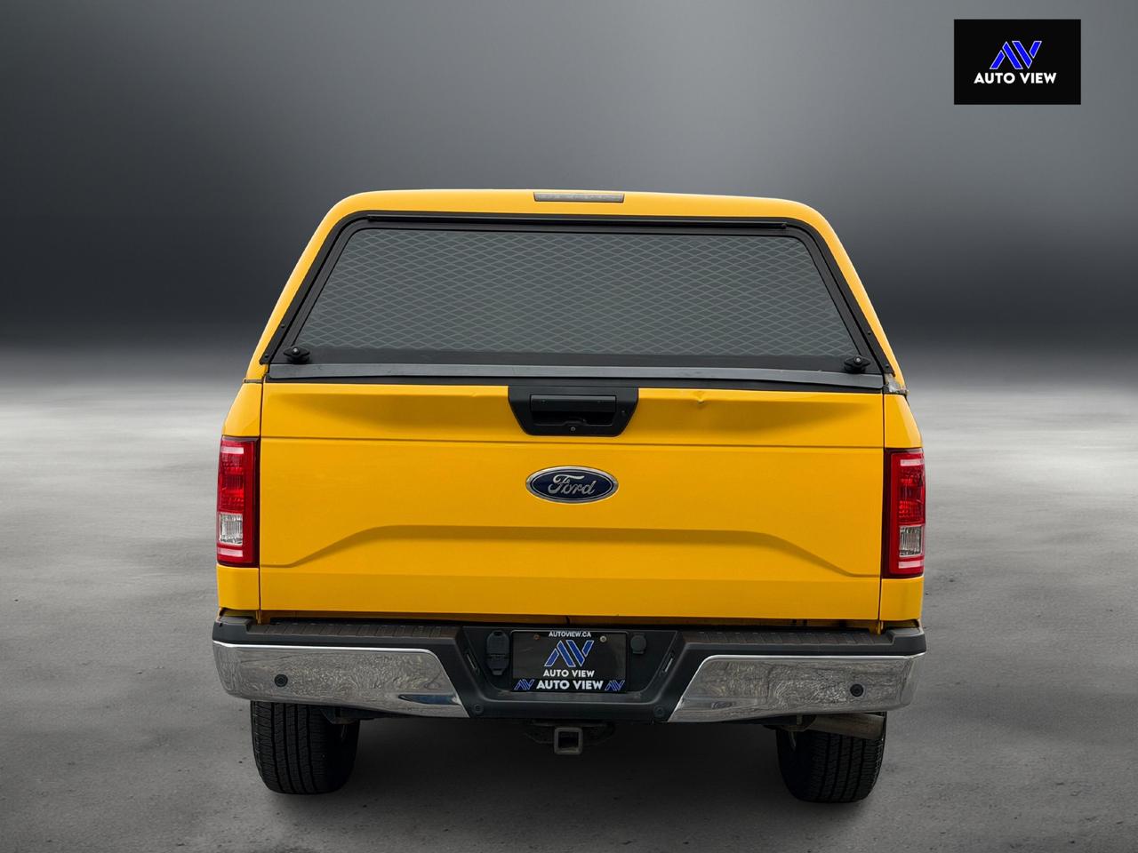 2017 Ford F-150 XLT **FULL CAP W/ SLIDE OUT BED** Photo