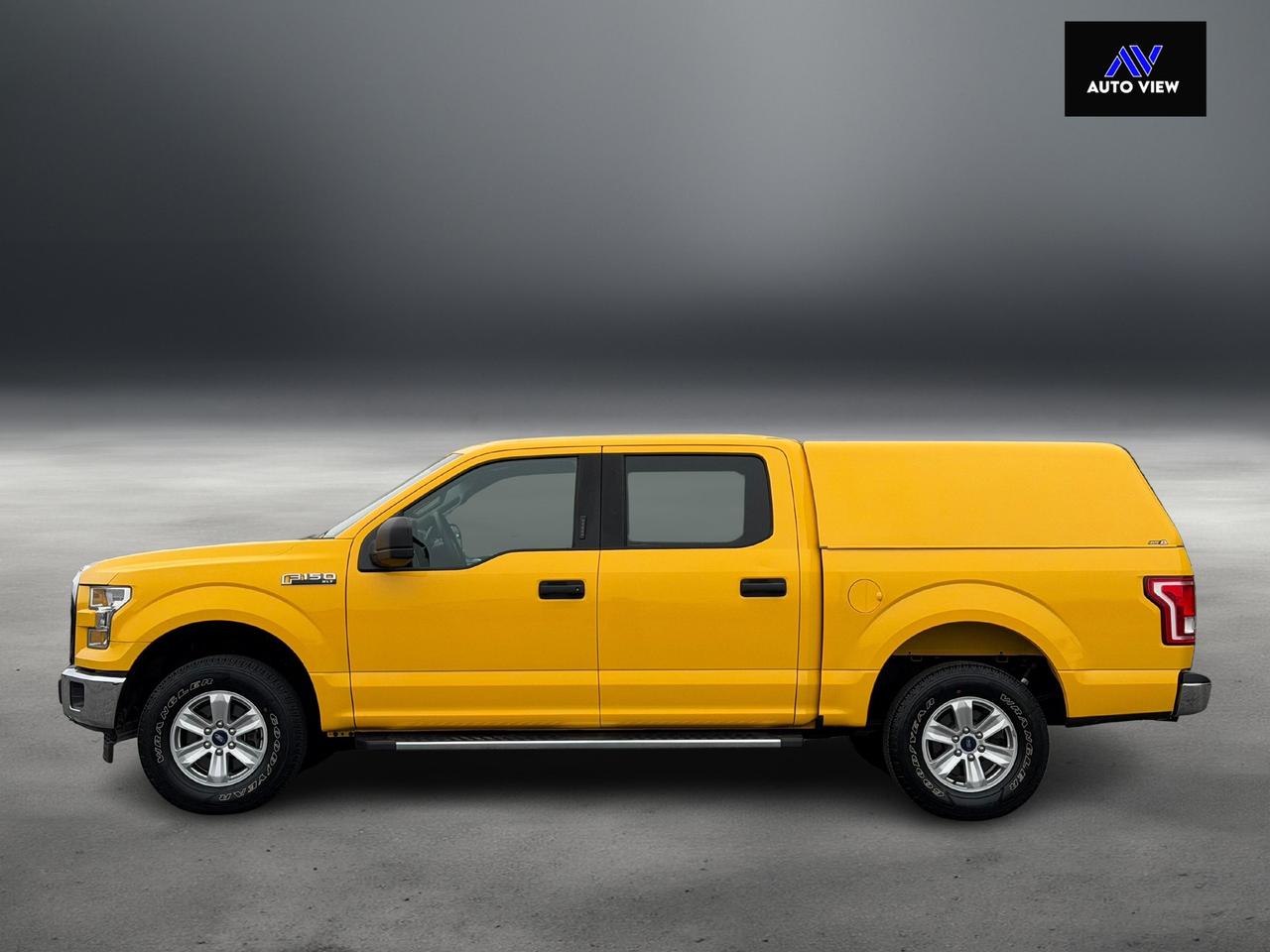 2017 Ford F-150 XLT **FULL CAP W/ SLIDE OUT BED** Photo