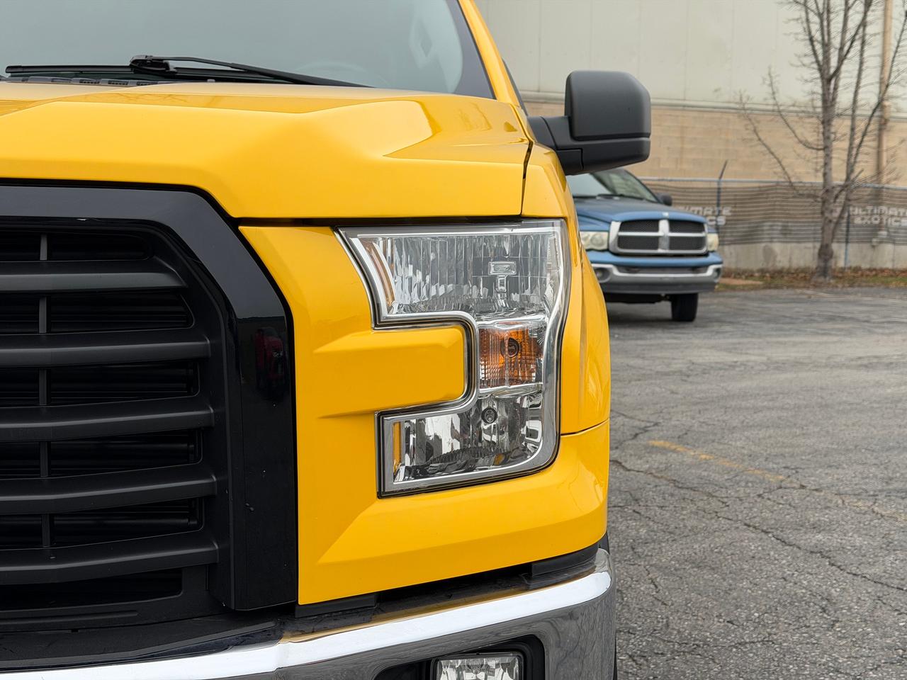 2017 Ford F-150 XLT **FULL CAP W/ SLIDE OUT BED** Photo