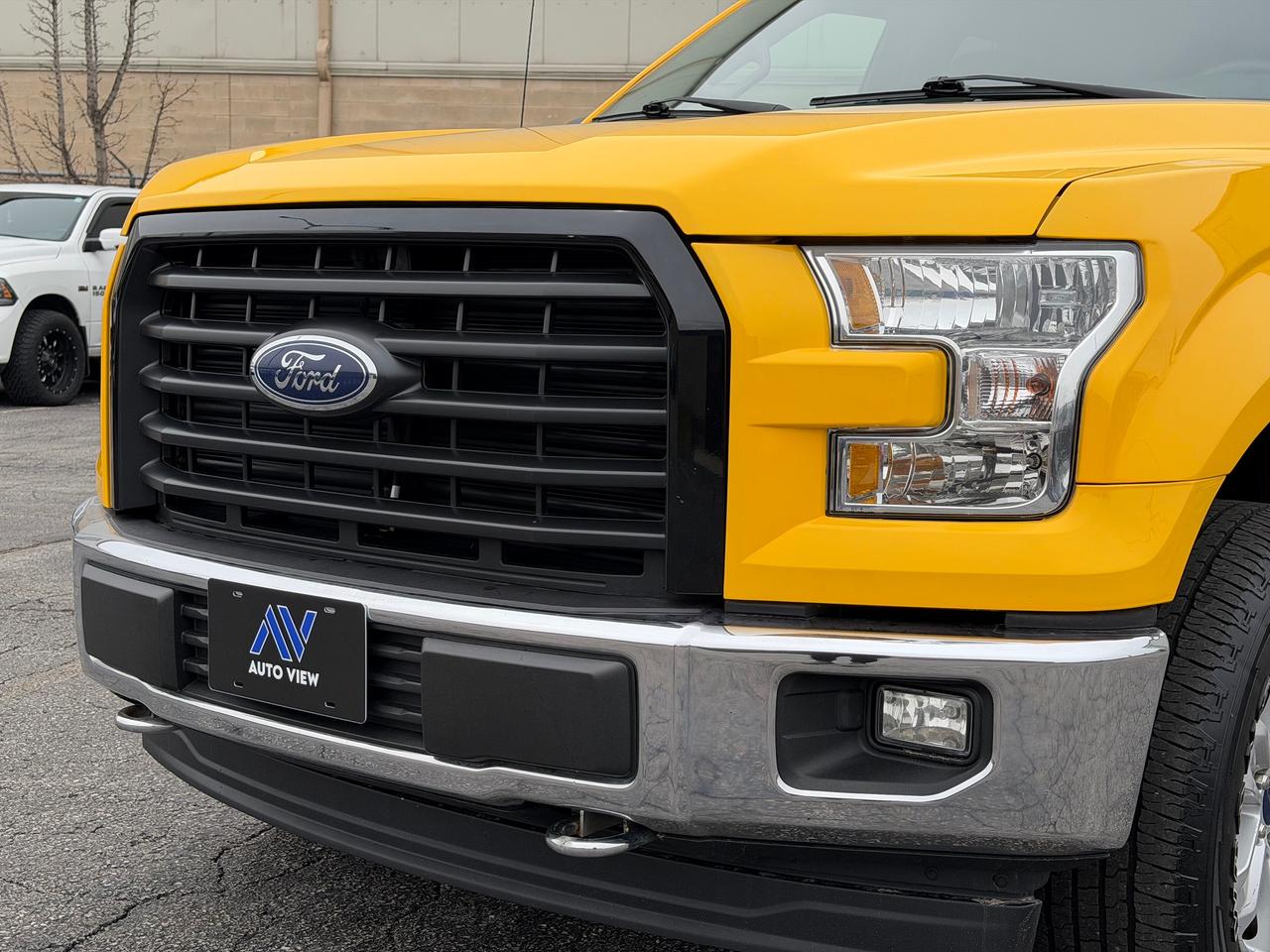 2017 Ford F-150 XLT **FULL CAP W/ SLIDE OUT BED** Photo