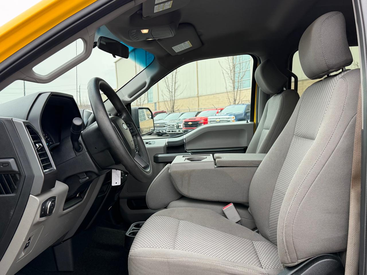 2017 Ford F-150 XLT **FULL CAP W/ SLIDE OUT BED** Photo