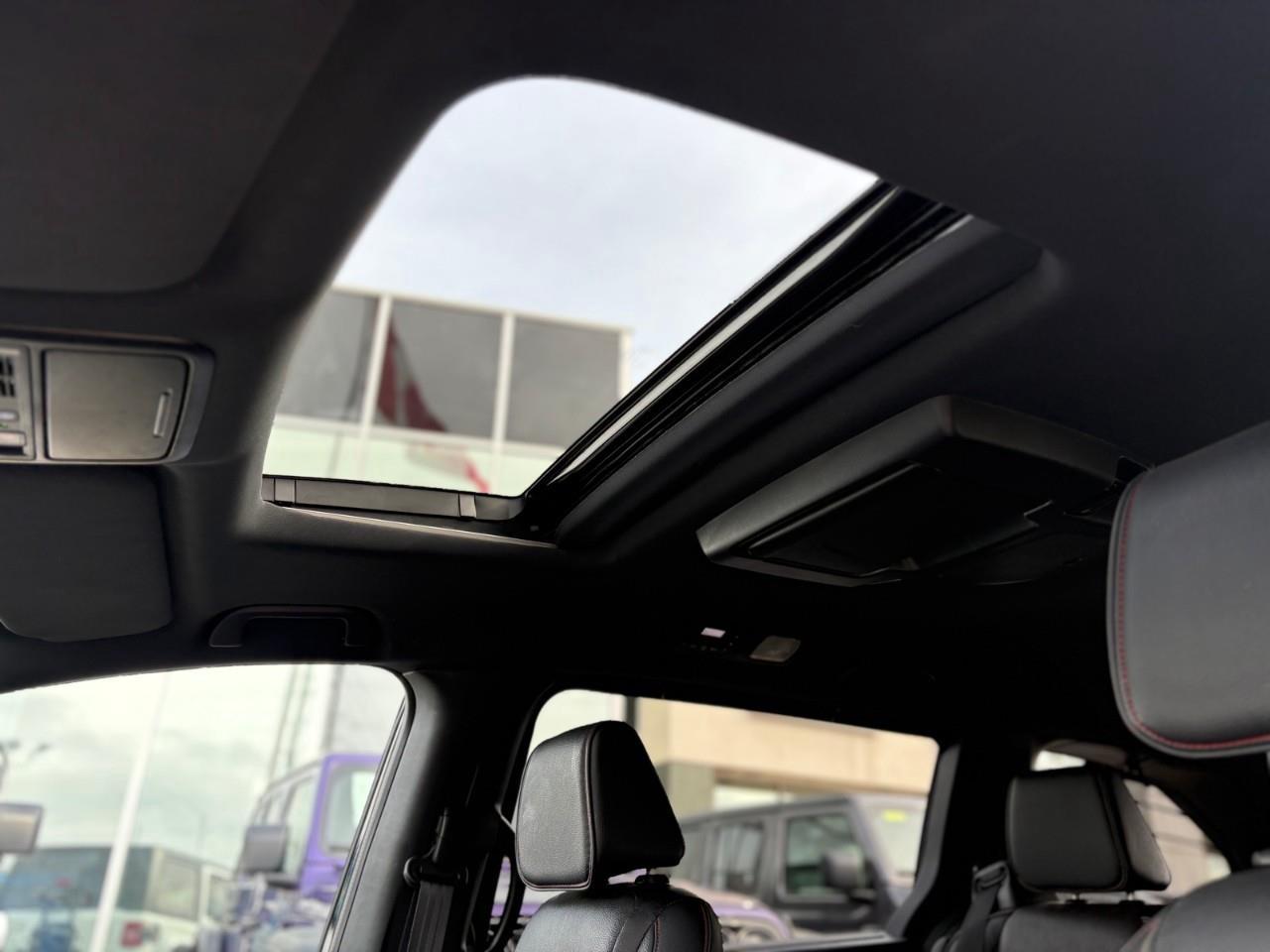 2023 Honda Odyssey Black Edition Passenger Van Photo