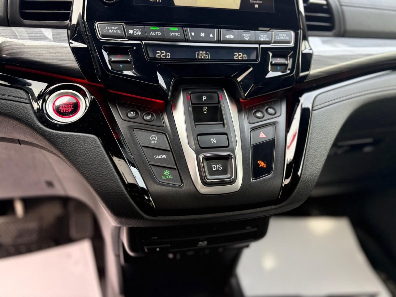 2023 Honda Odyssey Black Edition Passenger Van Photo