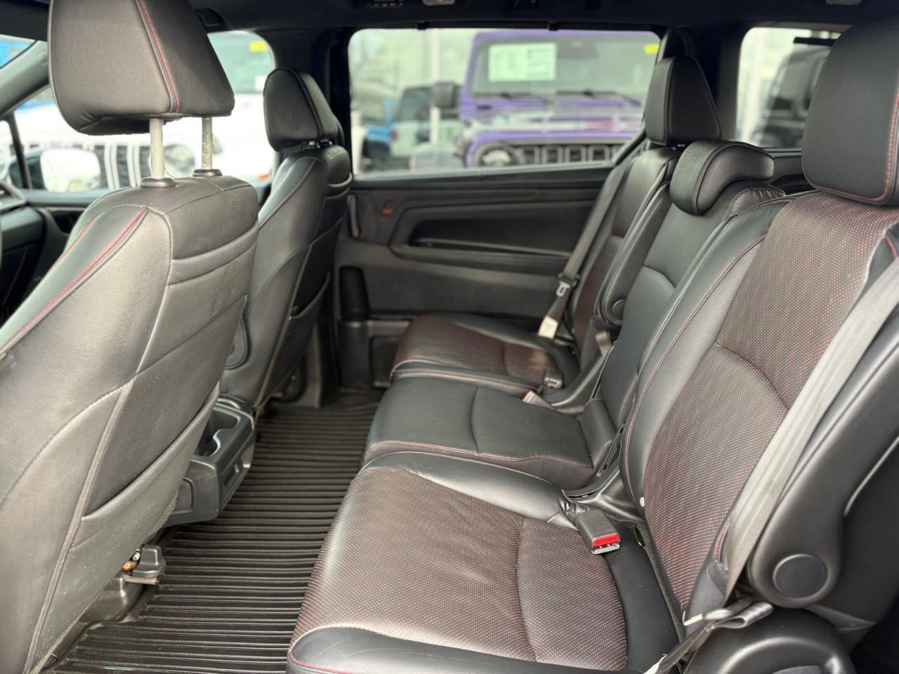 2023 Honda Odyssey Black Edition Passenger Van Photo