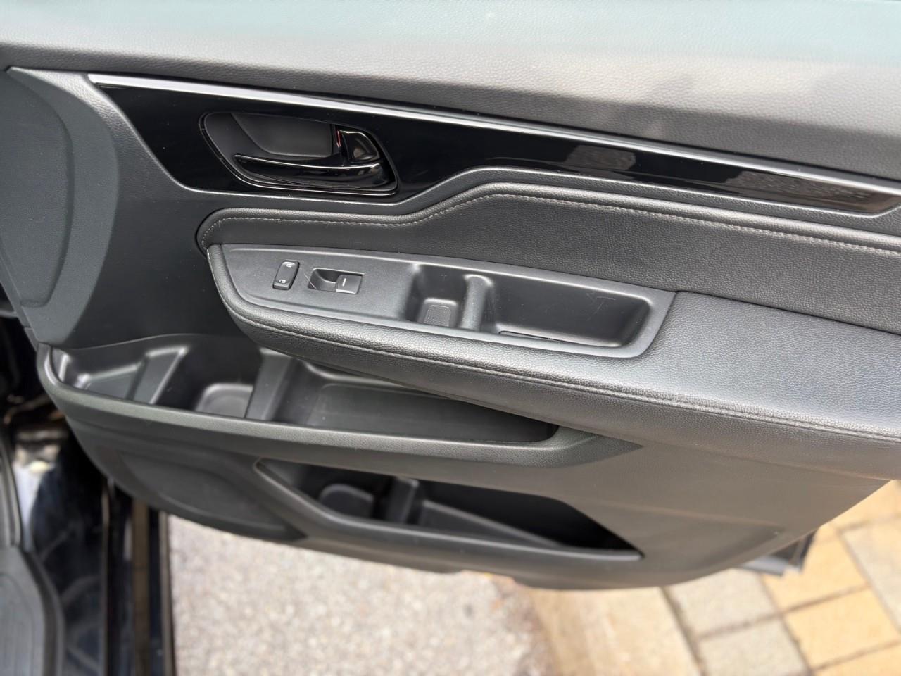 2023 Honda Odyssey Black Edition Passenger Van Photo
