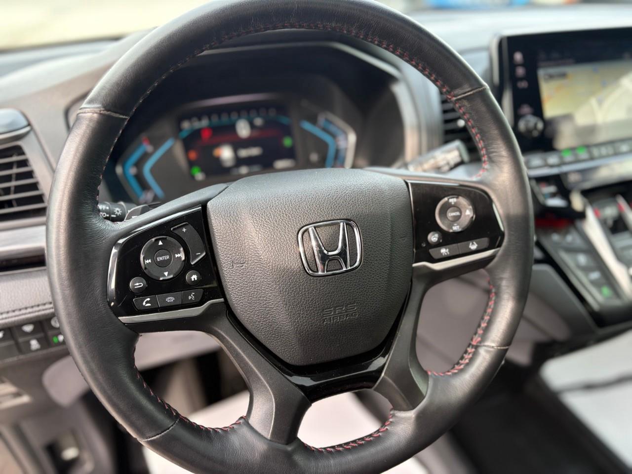 2023 Honda Odyssey Black Edition Passenger Van Photo