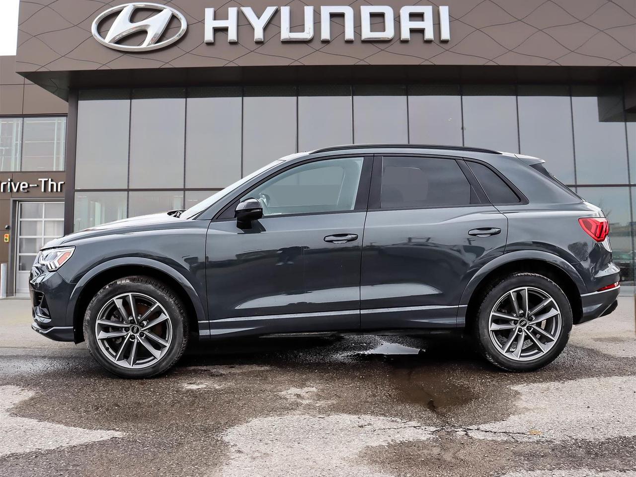 2025 Audi Q3 BASE Photo3