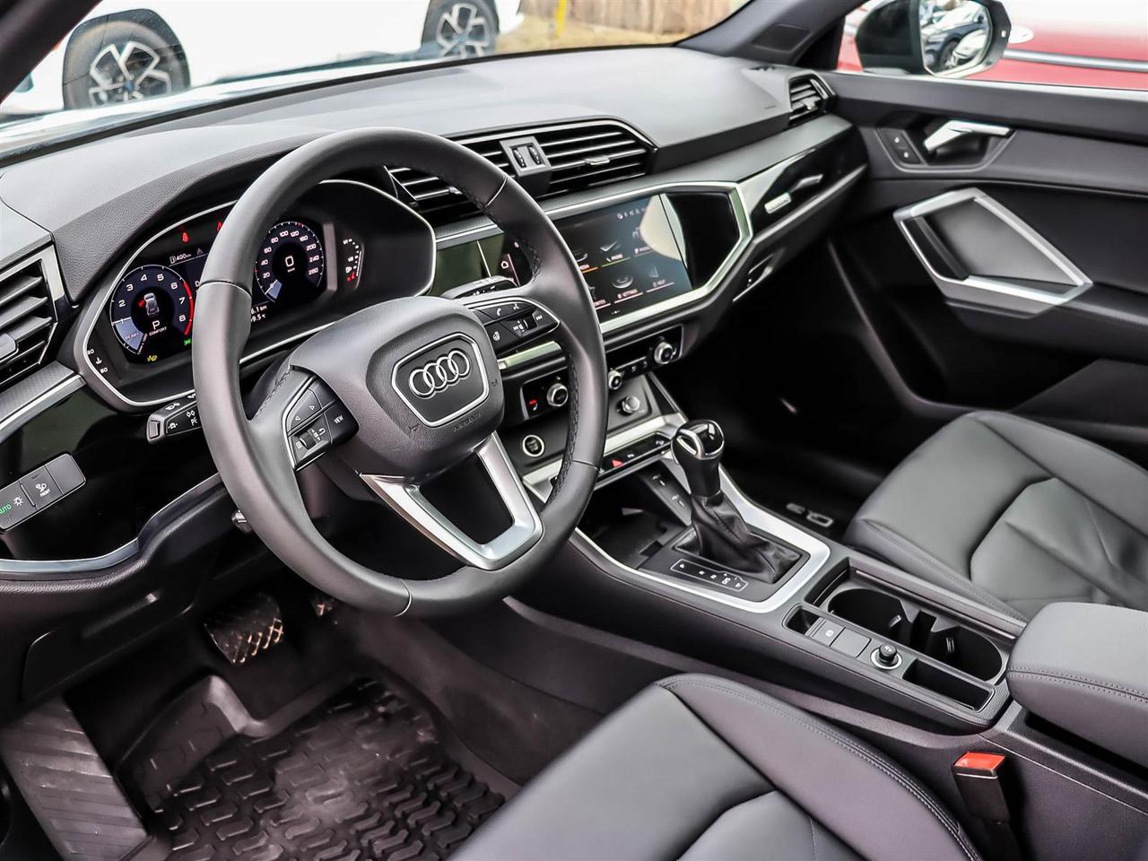 2025 Audi Q3 BASE Photo