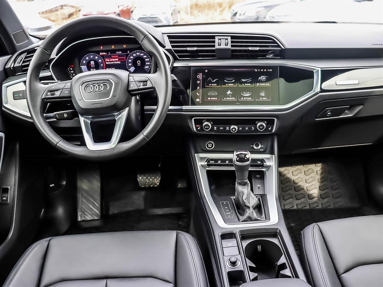 2025 Audi Q3 BASE Photo