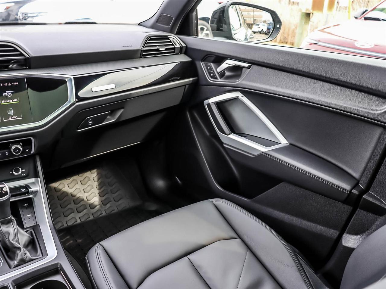 2025 Audi Q3 BASE Photo