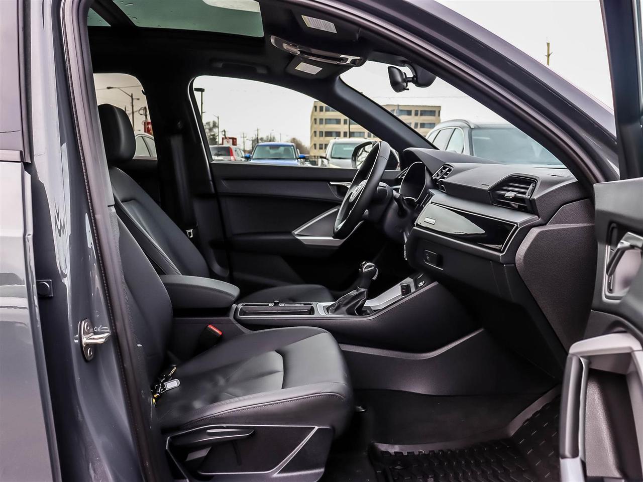 2025 Audi Q3 BASE Photo