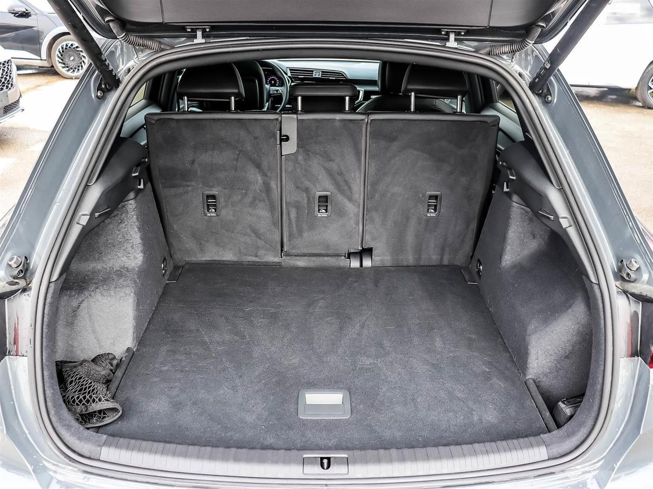 2025 Audi Q3 BASE Photo