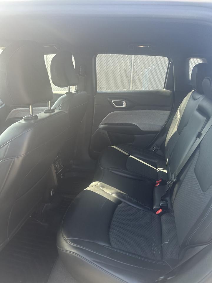 2023 Jeep Compass North 4x4/ALLOYS/NAV Photo