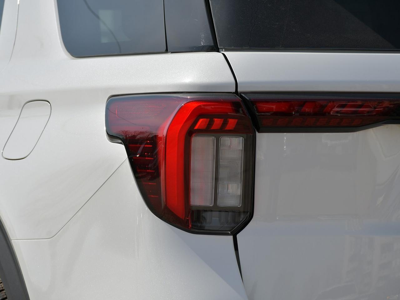 2026 Ford Explorer ST-Line 4WD Photo