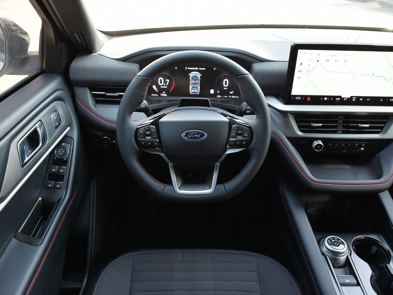 2026 Ford Explorer ST-Line 4WD Photo