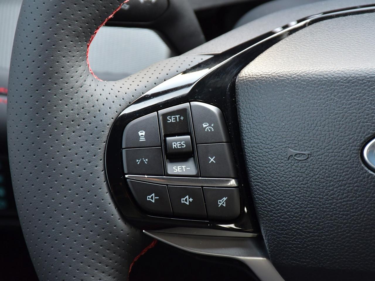 2026 Ford Explorer ST-Line 4WD Photo