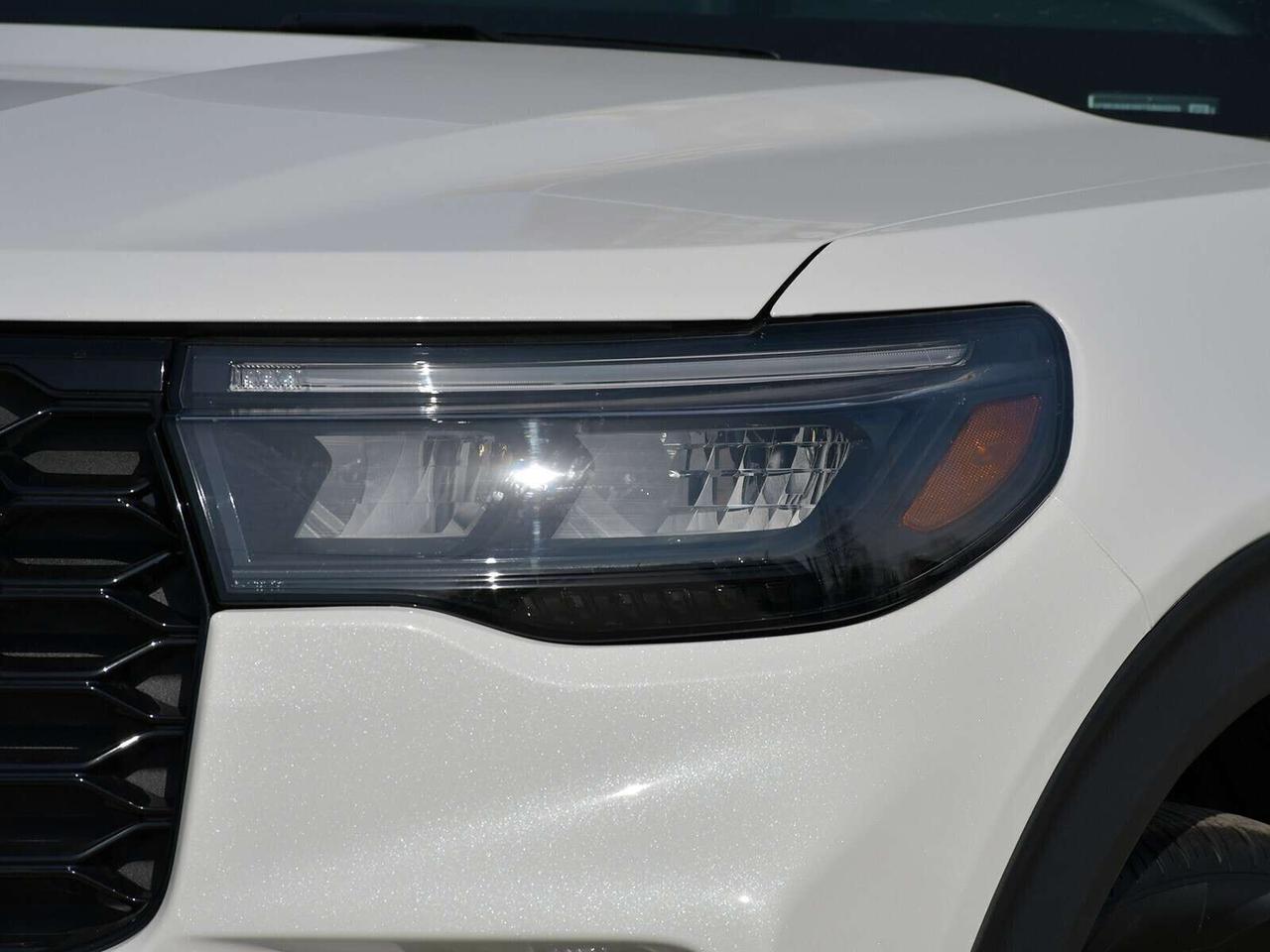 2026 Ford Explorer ST-Line Photo
