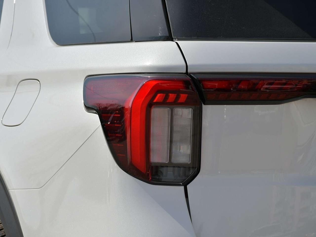2026 Ford Explorer ST-Line Photo