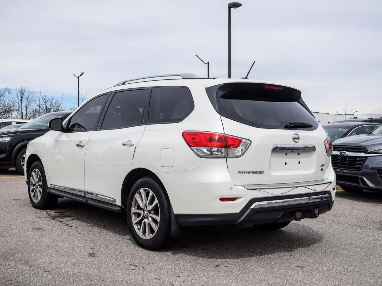 2015 Nissan Pathfinder SL   AS-IS, YOU-CERTIFY YOU-SAVE, 2 sets of tires Photo3