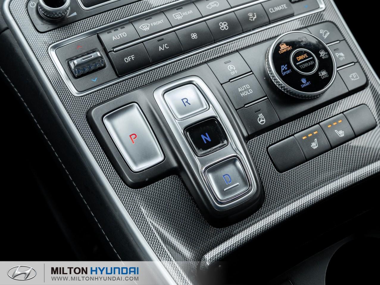 2023 Hyundai Santa Fe Preferred w/Trend Package 4dr All-Wheel Drive Photo