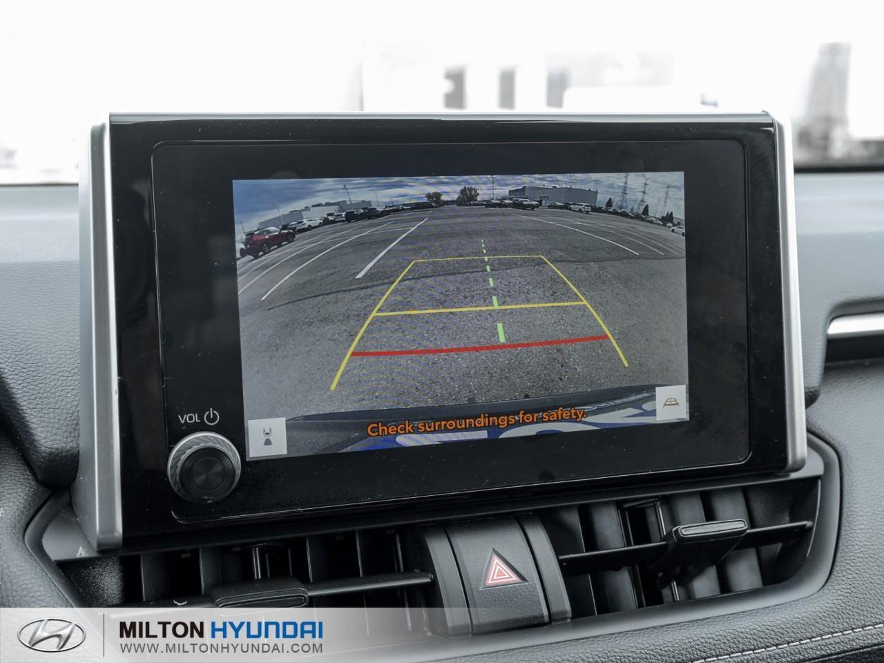 2025 Toyota RAV4 Hybrid XLE 4dr All-Wheel Drive Photo